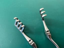 Ранорозширювач скальповий Cone Codman 50-1166, 5.75″, шарнірні важелі, 3x4, тупий