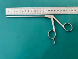 SHUTT Linvatec 1.10012 Standard Scissors 2.75 mm 130 mm Straight
