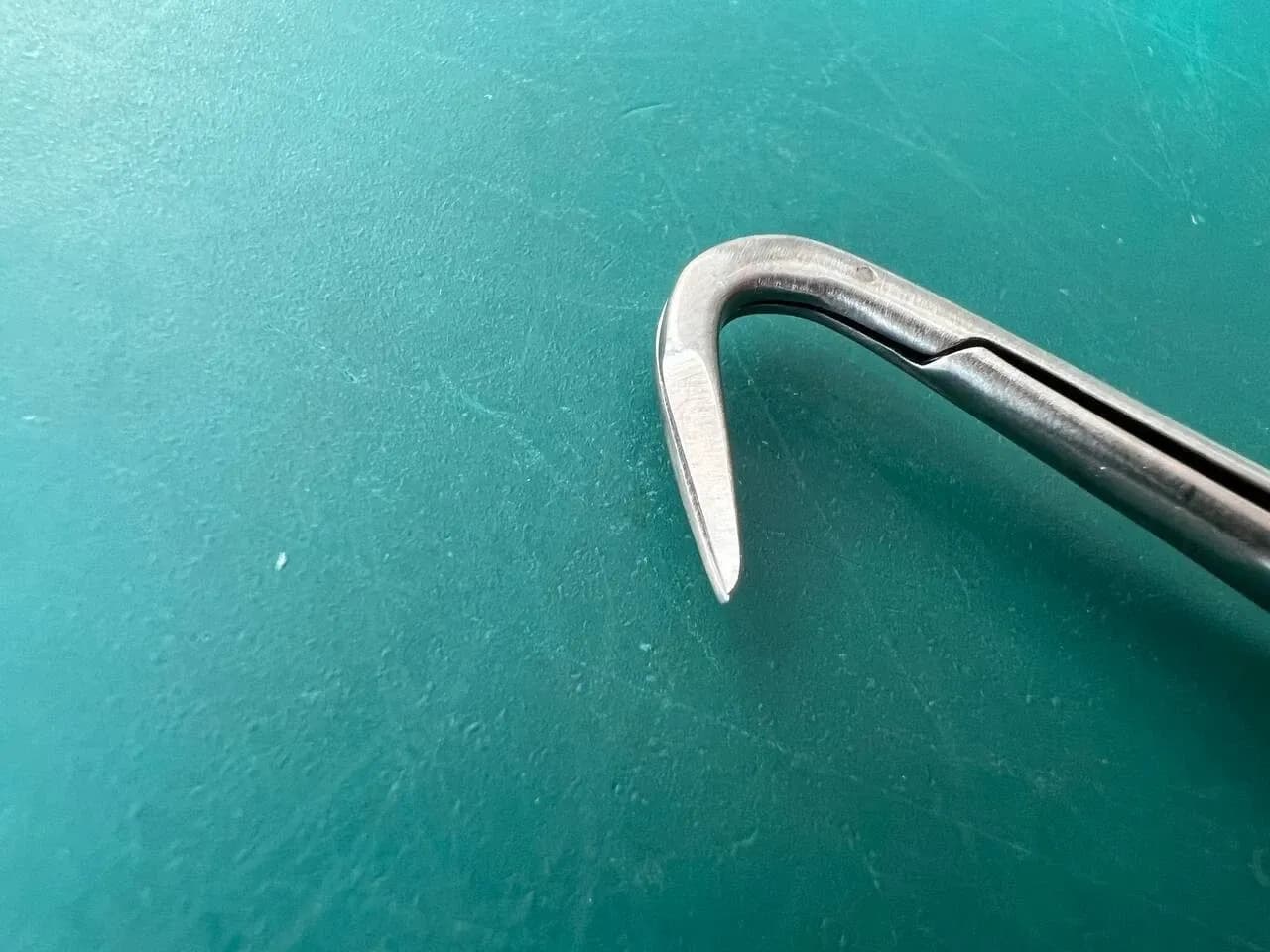 V. Mueller CH07458 Jacobson Scissors 125 Degree Angled Spring Handled  6 1/2"