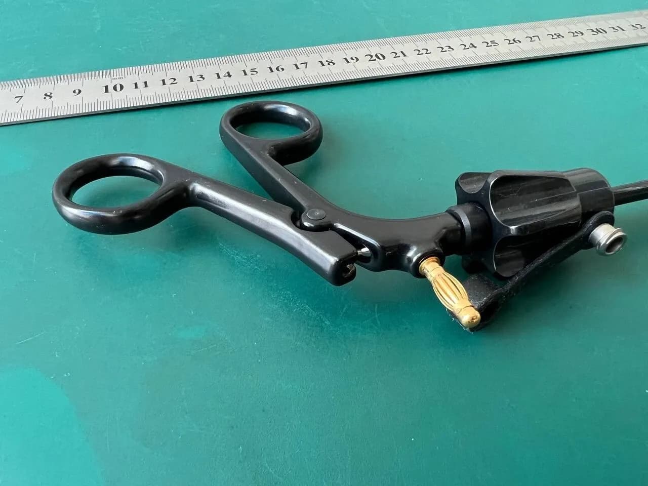 Лапароскопічний затискач V. Mueller LA8204 RotoLok 5mm 35cm