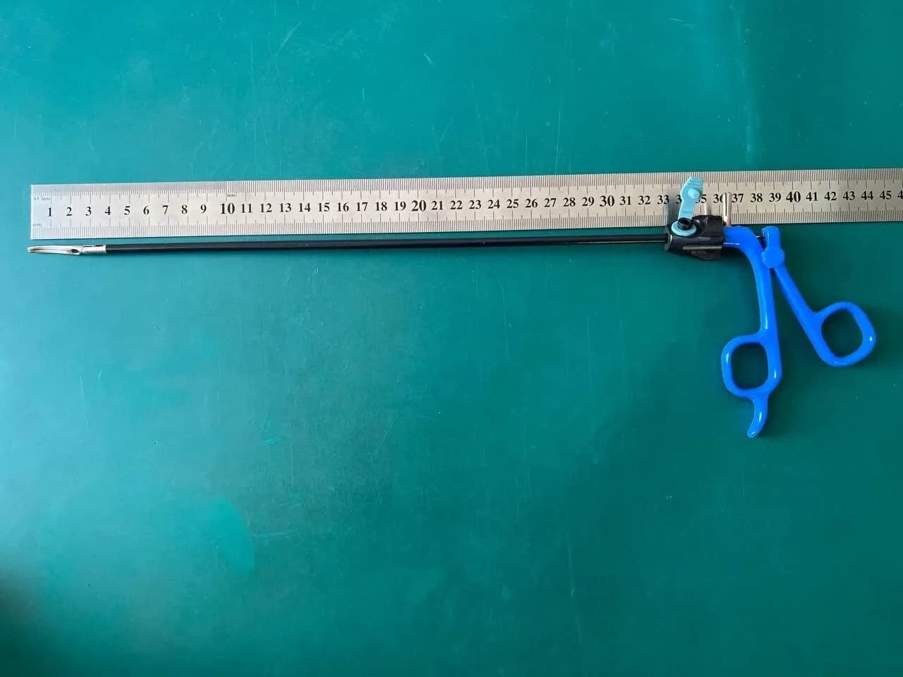 SNOWDEN PENCER 90-5005 Crile Clamp Laparoscopic instrument