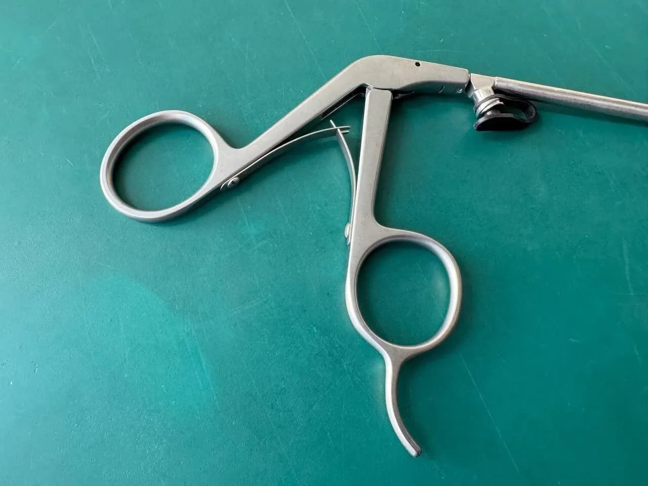 KARL STORZ 8665 R Steiner Laryngoforce II Clip Forceps, Jaws Curved Right 10"