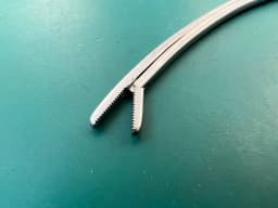 Aesculap MB474R Tendon Pulling Forceps Curved Serrated