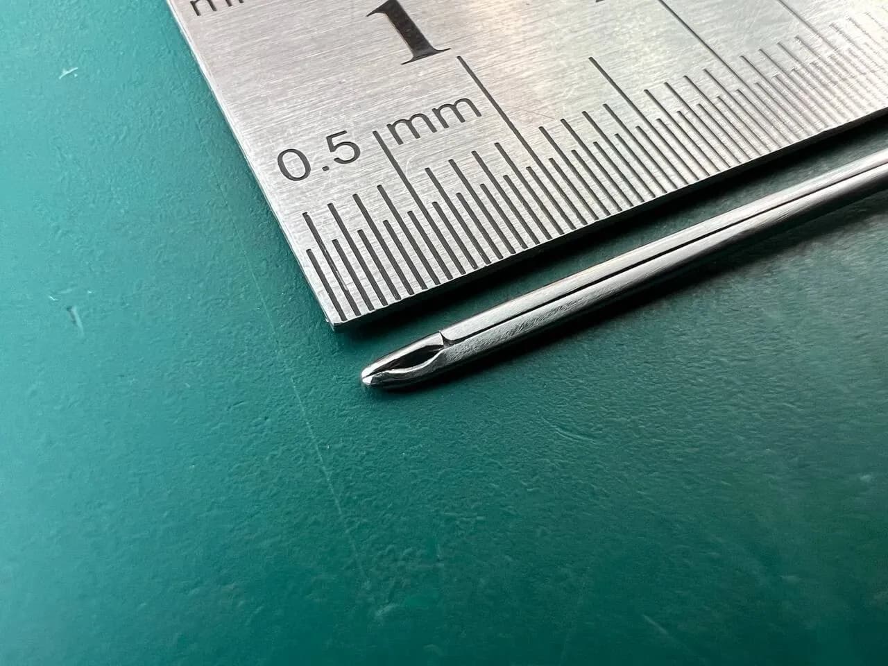 Пінцет ЛОР Wullstein V. Mueller AU14122, овальна чашка 0.9mmx4.5mm