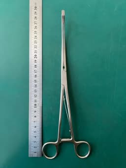 Karl Storz 40400H Fenestrated Grasping Forceps With Ratchet and Medial Joint