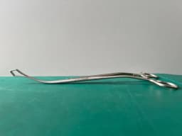 Karl Storz 40400H Fenestrated Grasping Forceps With Ratchet and Medial Joint