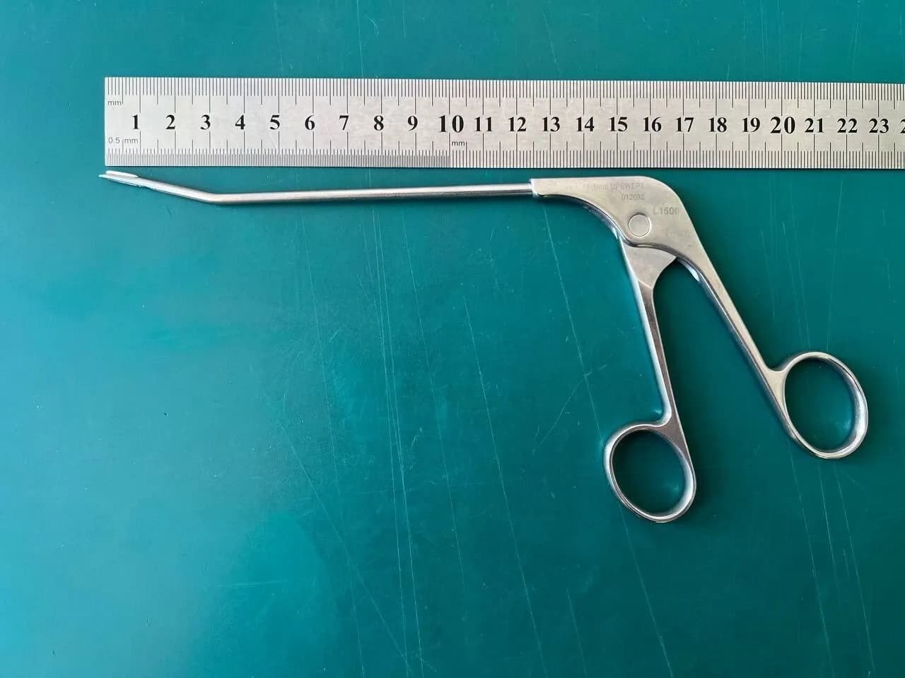 Acufex 012032 Arthroscopy 1.5mm Upswept Punch