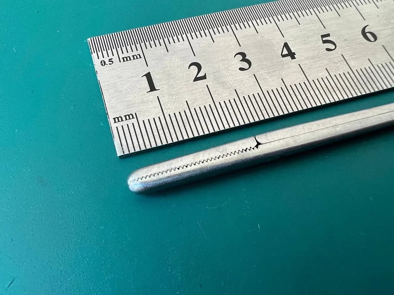 Затискач-грасп алігаторний Jackson Pilling 50-5400, губка .8mm x 23cm