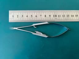 Storz E3828SW Barraquer Needle Holder 9mm Straight Delicate Locking