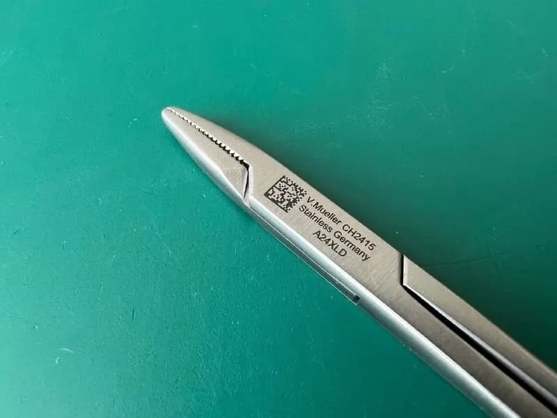 Голкотримач Sarot V. Mueller CH2415, 7-1/8" 18.1 cm
