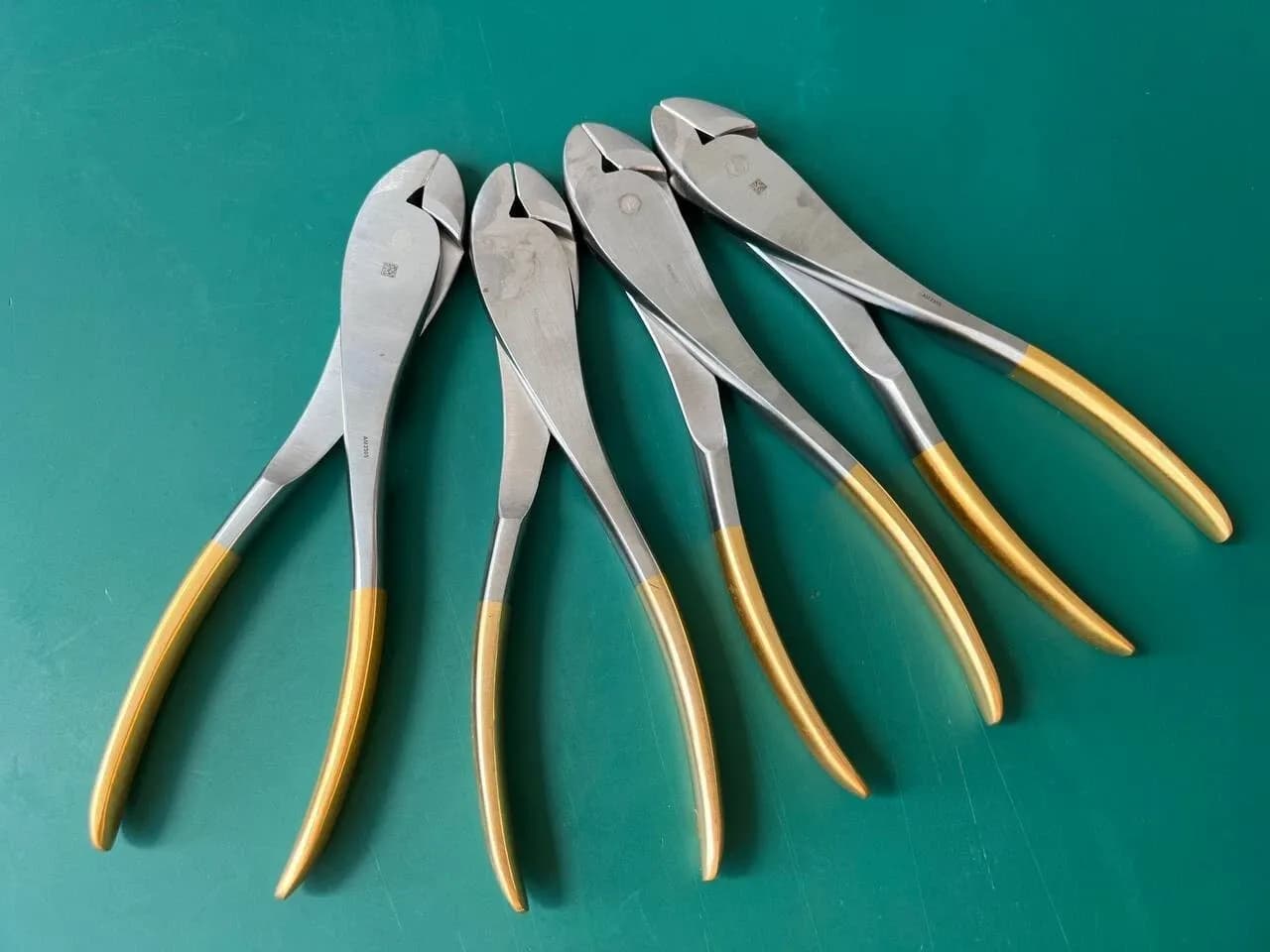 Кусачки для ортопедичного дроту Jarit 275-530 бічний різ CARB-EDGE