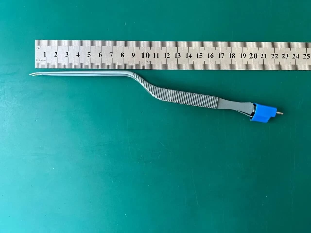 Codman 80-1223 Titanium Malis Bayonet Bipolar Forceps
