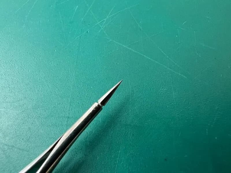 Ножиці для капсулотомії Aesculap MA483R Vannas, прямі, 3-1/4″