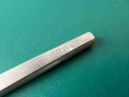 Storz N-2910 Curved Sickle Knife 7 1/2'', blunt 10 mm blade, flat handle