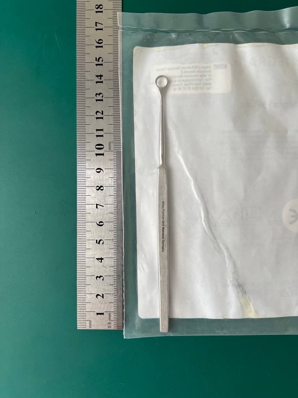 MILTEX 33-2 FOX DERMAL Curette, 5-5/8" (142.5mm), round, 6 mm diameter