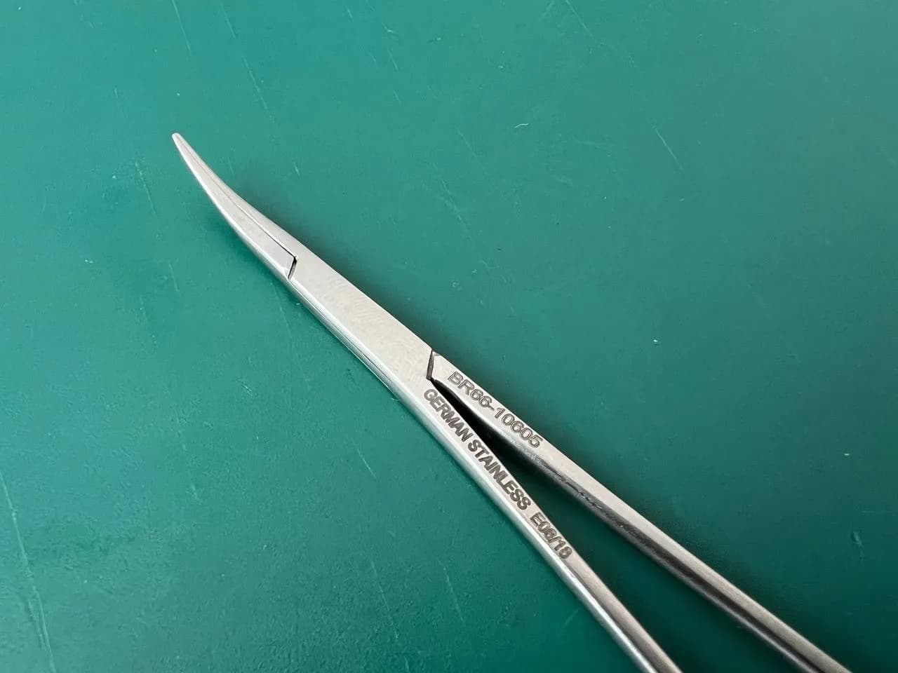 Набір для безскальпельної вазектомії BR Surgical BR66-10607, проколювальний затискач 3 мм, круглий