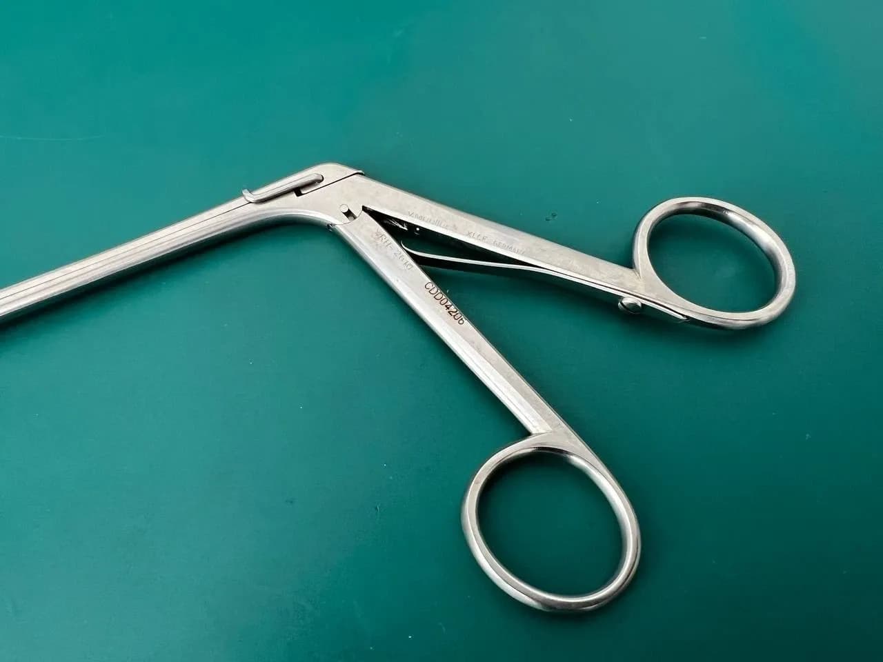 V. MUELLER RH-2610 Applicator Forceps with clips