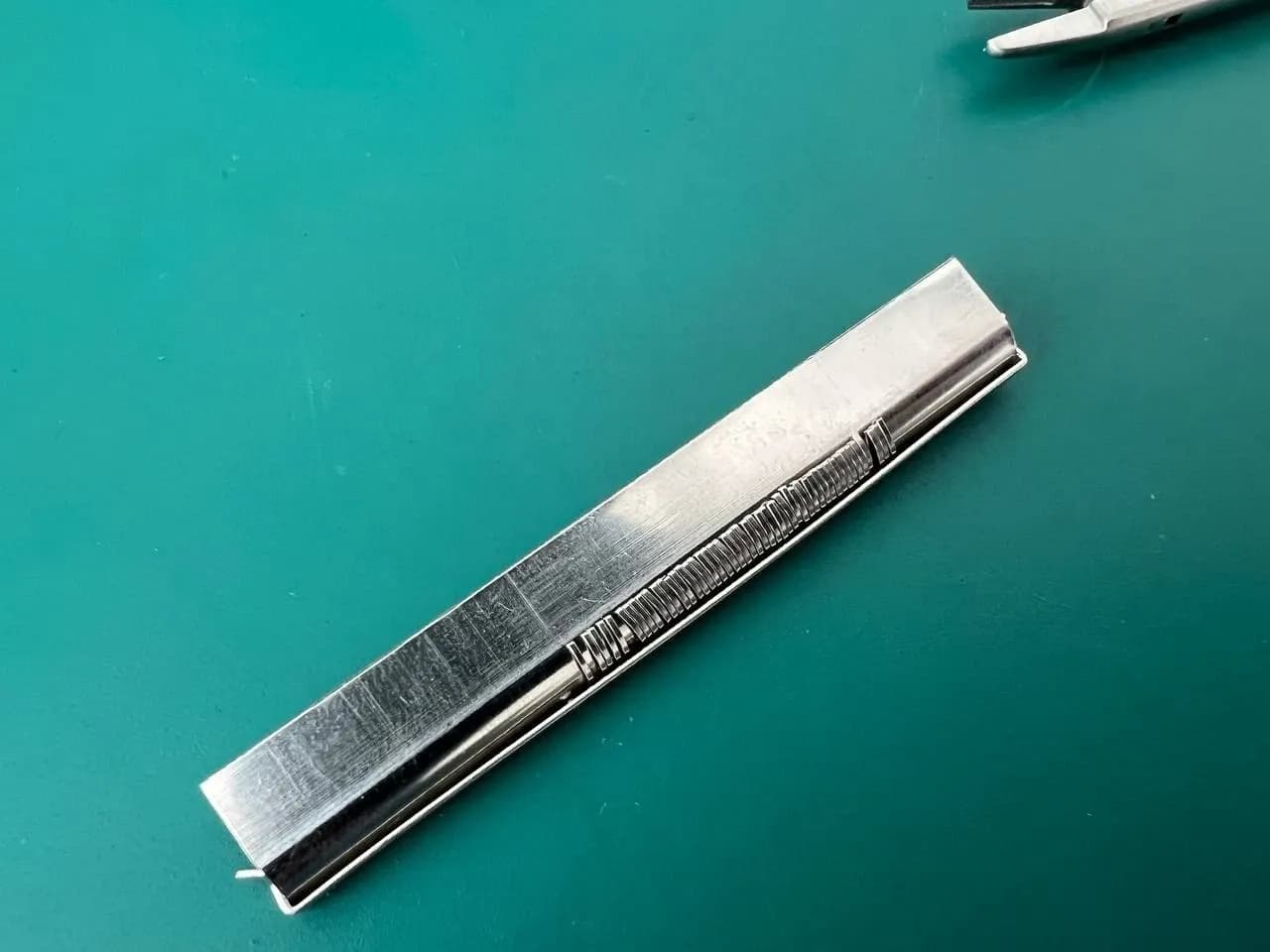 V. MUELLER RH-2610 Applicator Forceps with clips