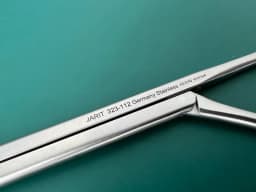 Затискач Фостера Jarit 323-112, подвійний шарнір, насічки 0.8mm, вигин 15° x 10mm діам.