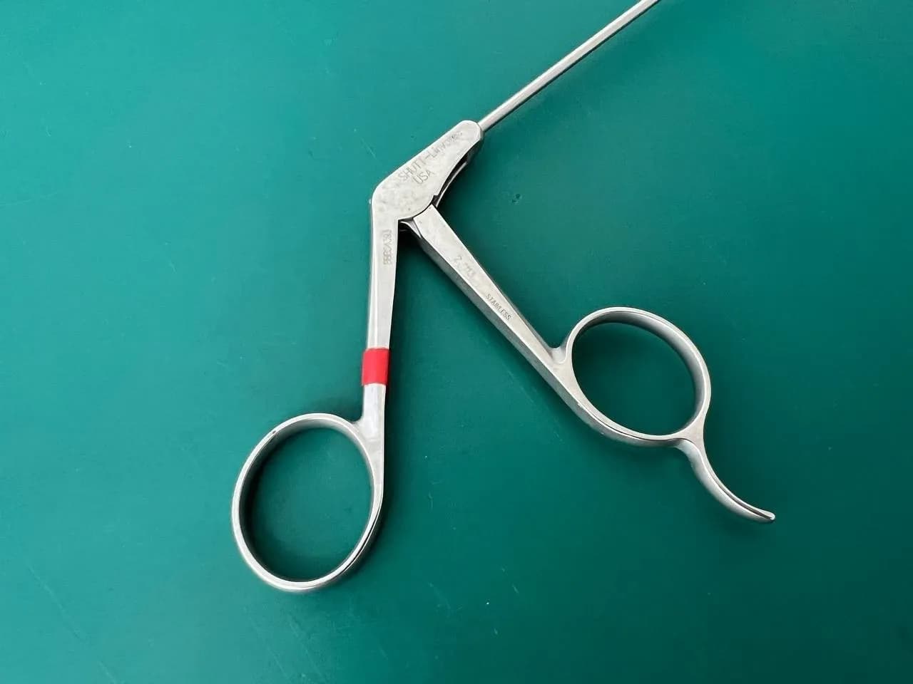 Shutt Linvatec 2.1113 Mini-Tip Arthroscopic Punch Forceps Angled 30° Left 8-7/8"