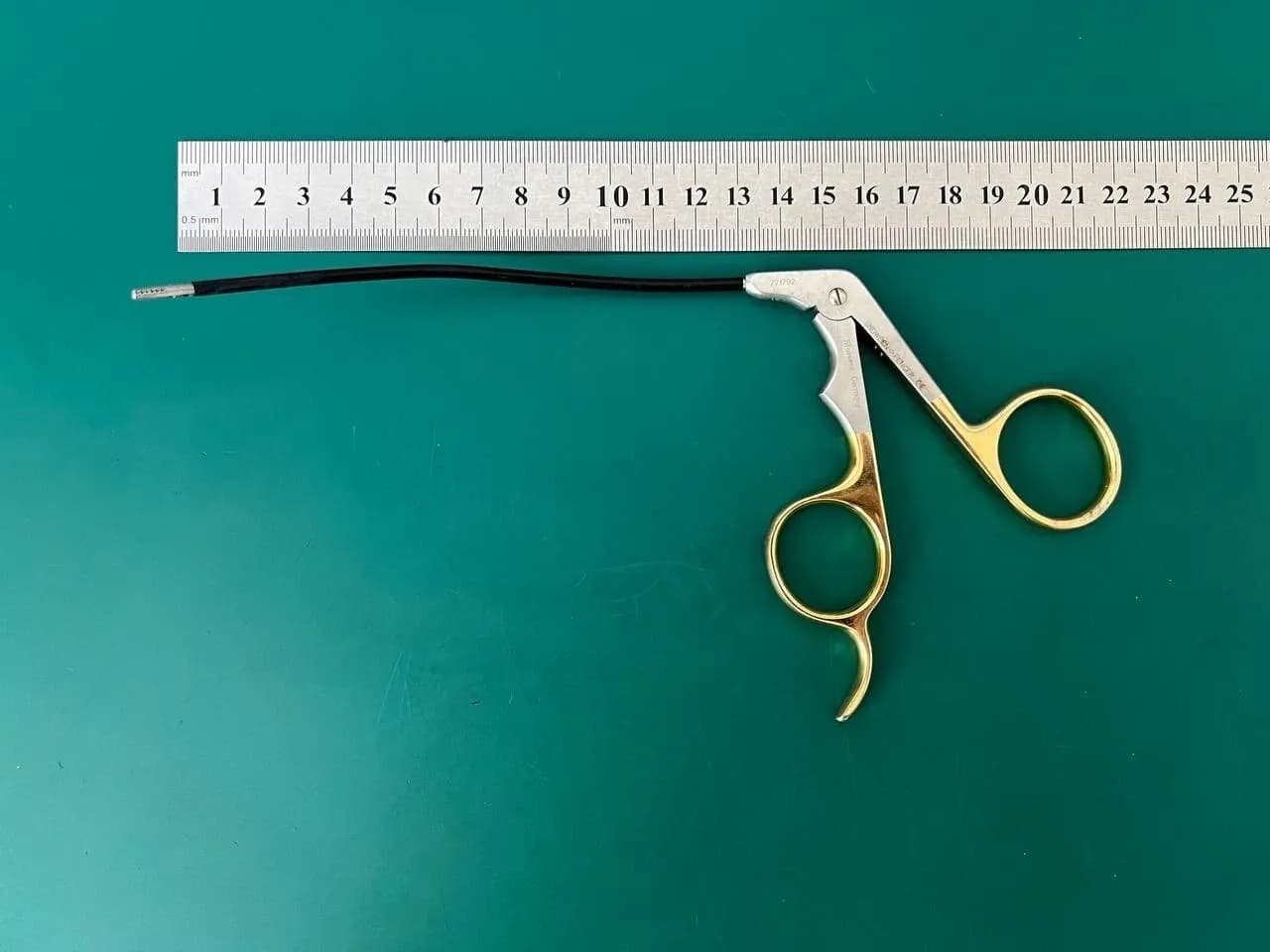 Snowden&Pencer 88-5015 Daniel EndoForehead Grasping Forceps, CVD Left