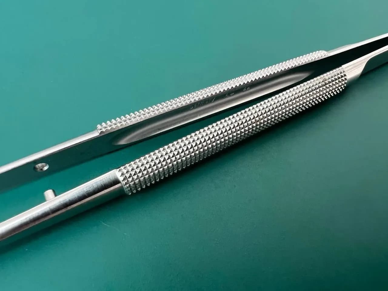 Пінцет з кільцевим кінчиком Boss Instruments 65-5025 FineTouch, полегшений, 7 1/4″