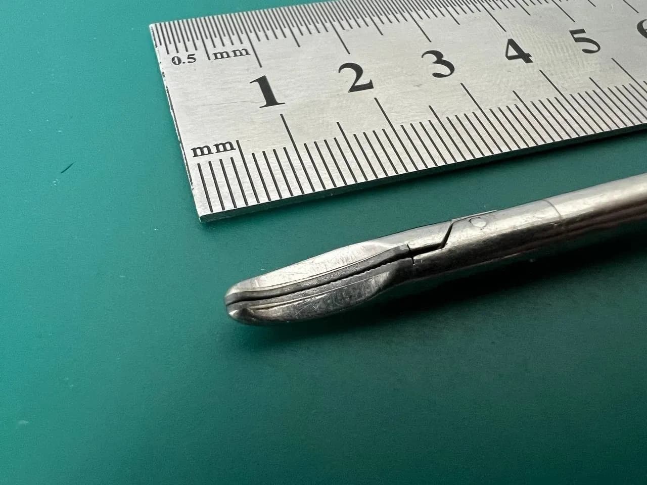 Snowden-Pencer 90-8008 Laparoscopic Needle Holder, CVD Left, TC, 5mm X 32cm