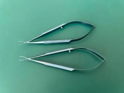 Storz ET2901 Hall lens insertion forceps, 4 1/4'',angled, thin, long jaws