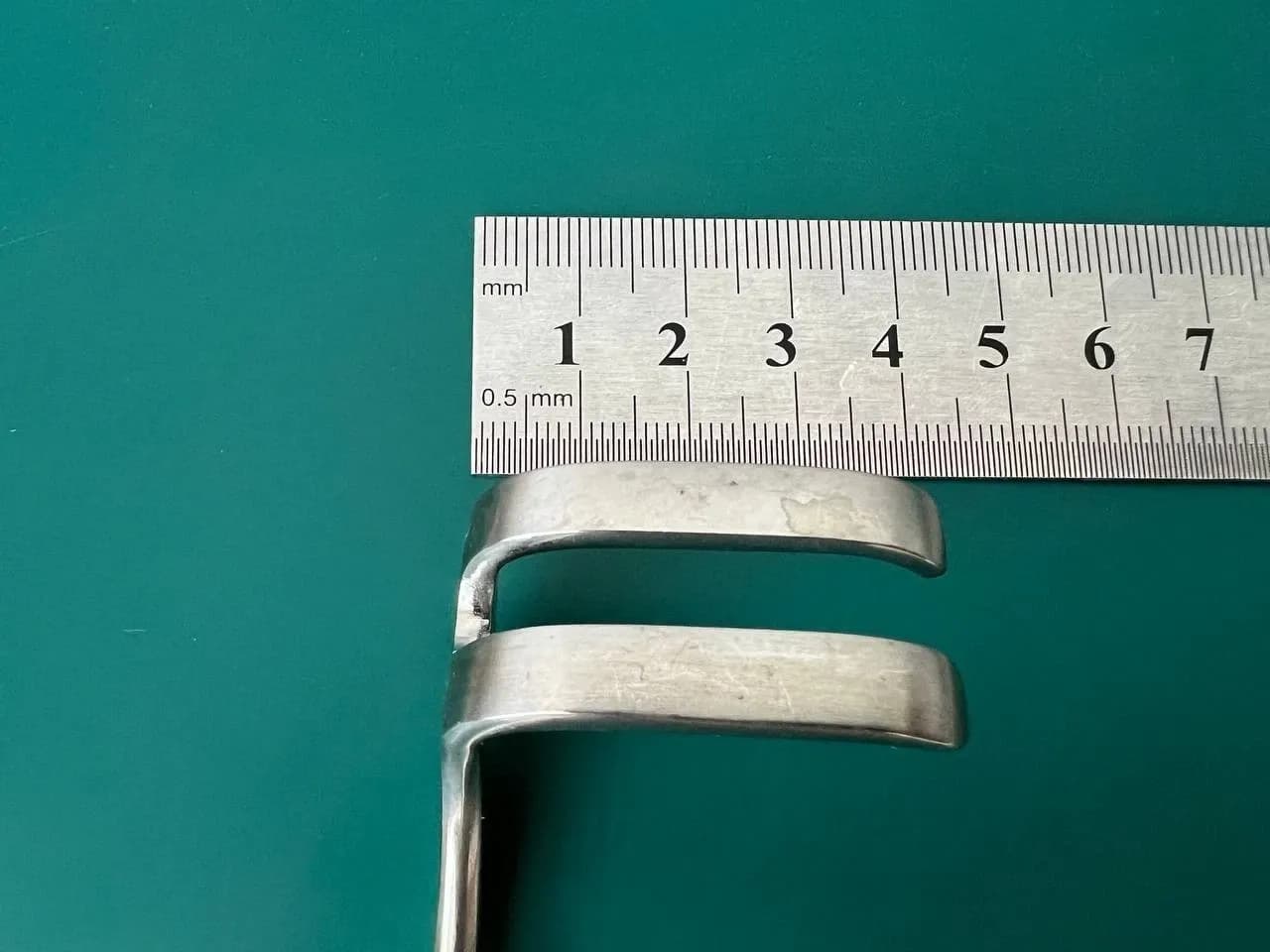 Ретрактор Jarit 205-235 Mayo-Adams зі знімною центральною лопаткою, 6.5"