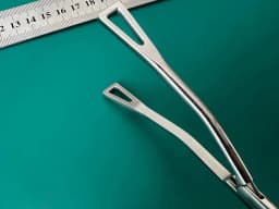 Затискач Duval Jarit 323-120, подвійний шарнір, трикутне кільце 10/11mm, вигнутий вліво