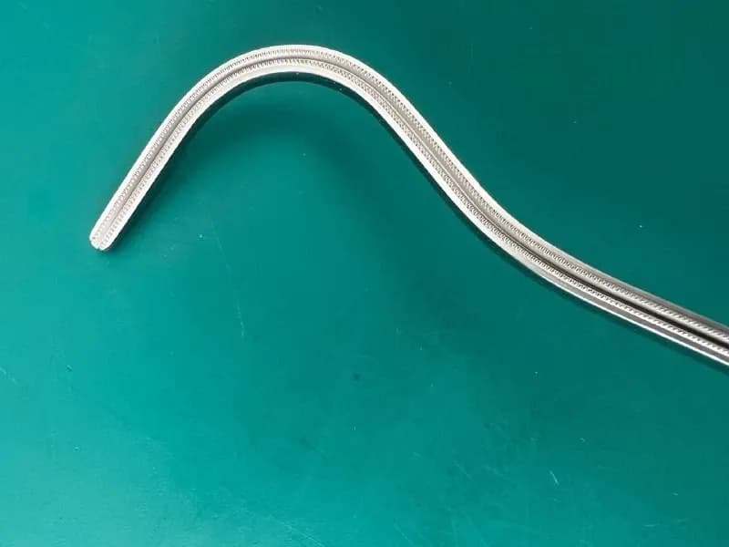 Затискач Jarit 323-151 Harken, #2, подвійний шарнір, Cardio-Grip, 10mm, зубці DeBakey