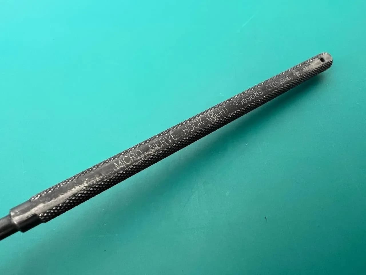 Мікрохірургічний нервовий гачок Medtronic 9569689 MetrX II, правий, байонетний, для нейрохірургії хребта