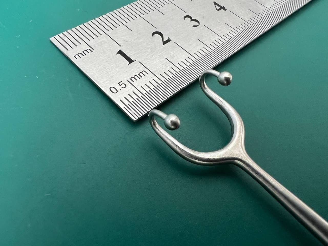 Носовий ретрактор Aesculap MA431R FOMON, 6 1/4″ (158 mm), 2 зубці, тупий/тупий