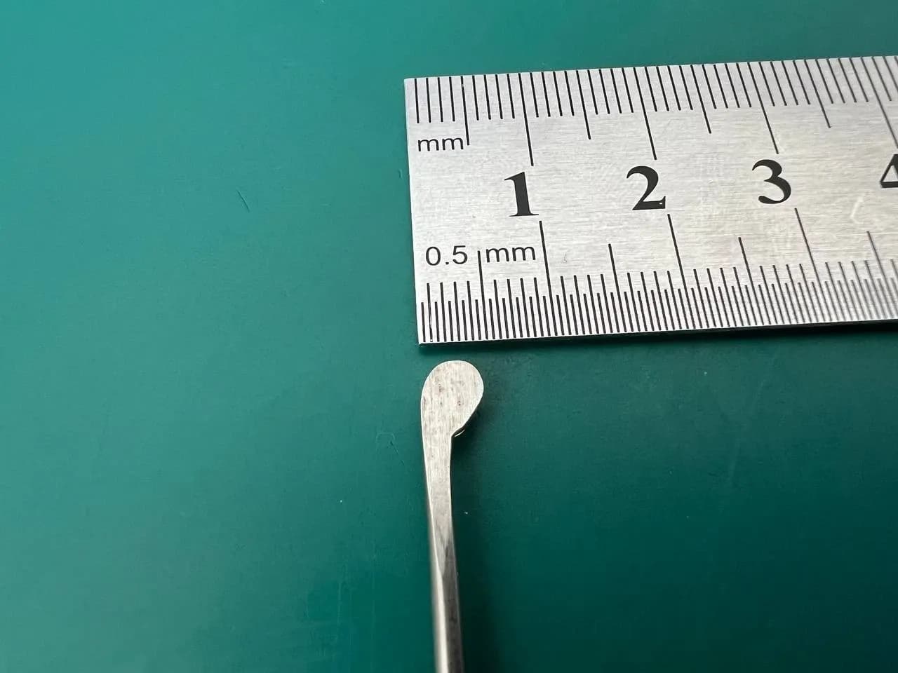 Storz N-2362 Pierce Elevator, Double-ended. 5mm x 7mm tips, 188 mm