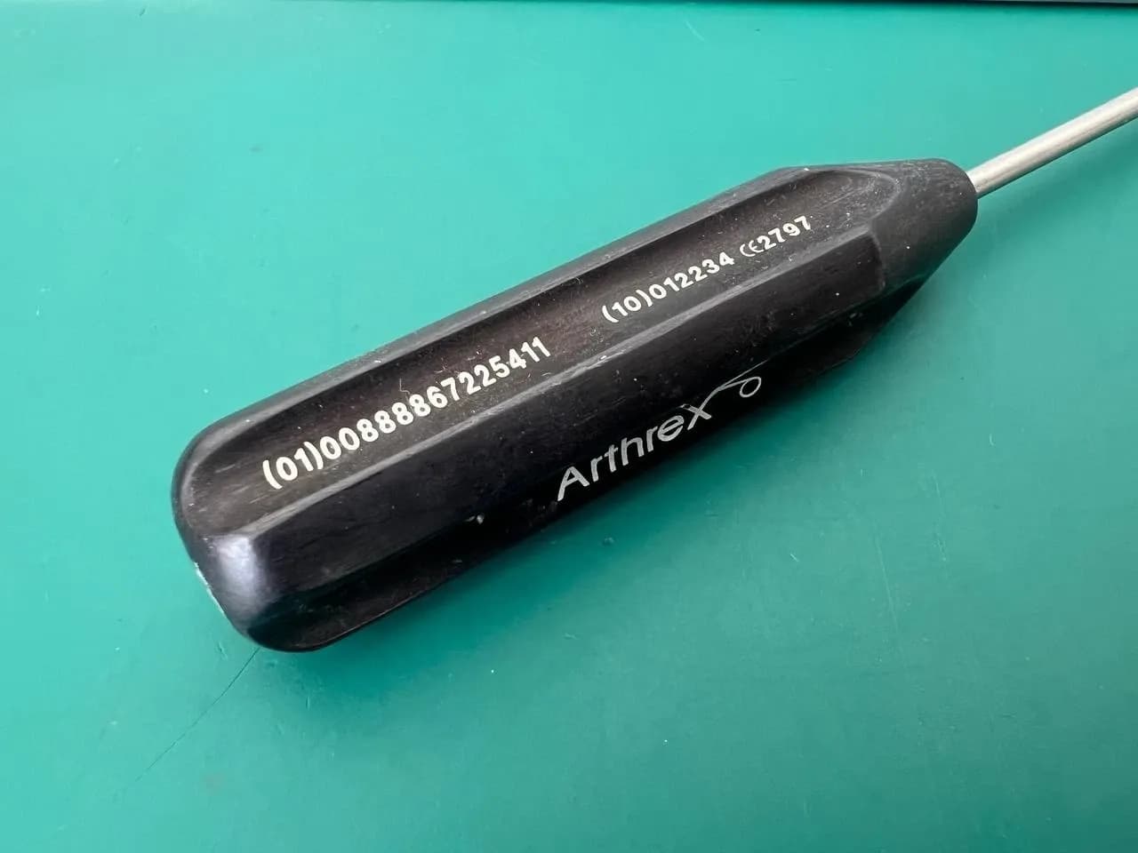 Висікач Arthrex AR-3656 для анкерів 2.6 FiberTak і DR, багаторазовий
