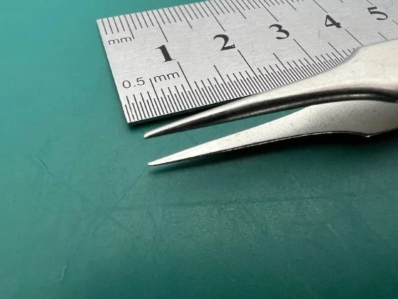 Біполярний пінцет Aesculap US335 Jewelers, прямий, без іригації, 0.4 мм, 4″