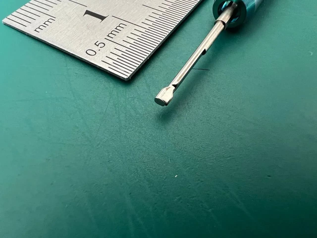 Інжектор ІОЛ Abbott AMO Unfolder EmeraldXL 7-007
