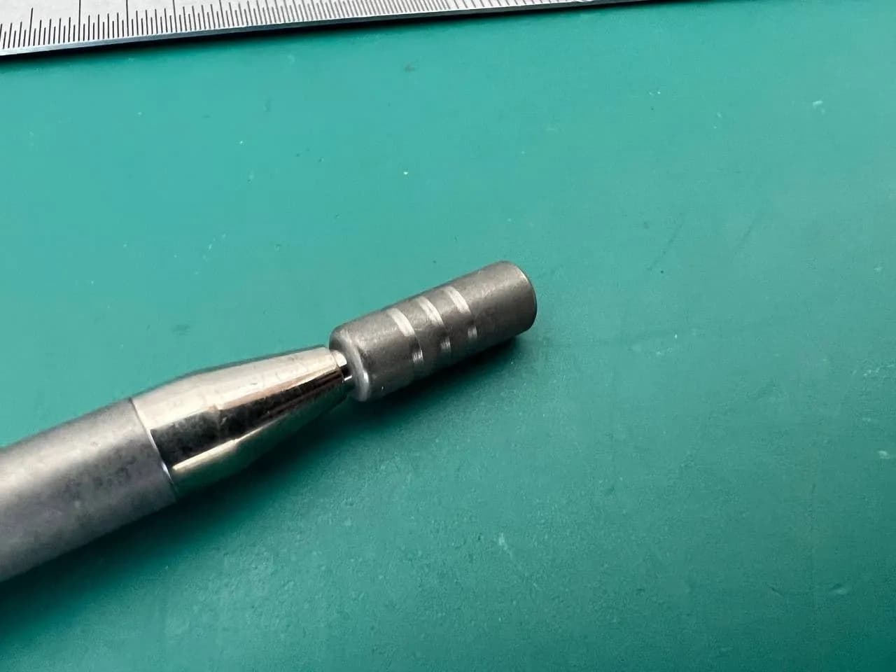 Ніж-кератом Mastel President G2831 Ultra Stealth