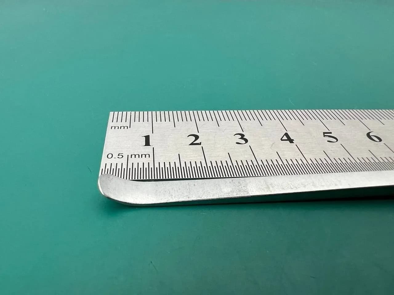 Ретрактор нейрохірургічний шпательний Medtronic 907-506 20cm