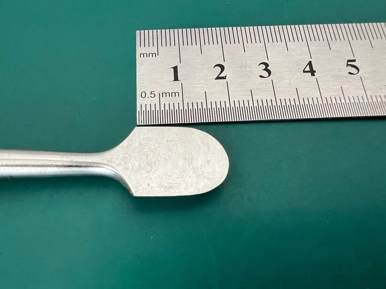 Елеватор окісний з прямим лезом 14 mm, ручка 200 mm, 03.100.043