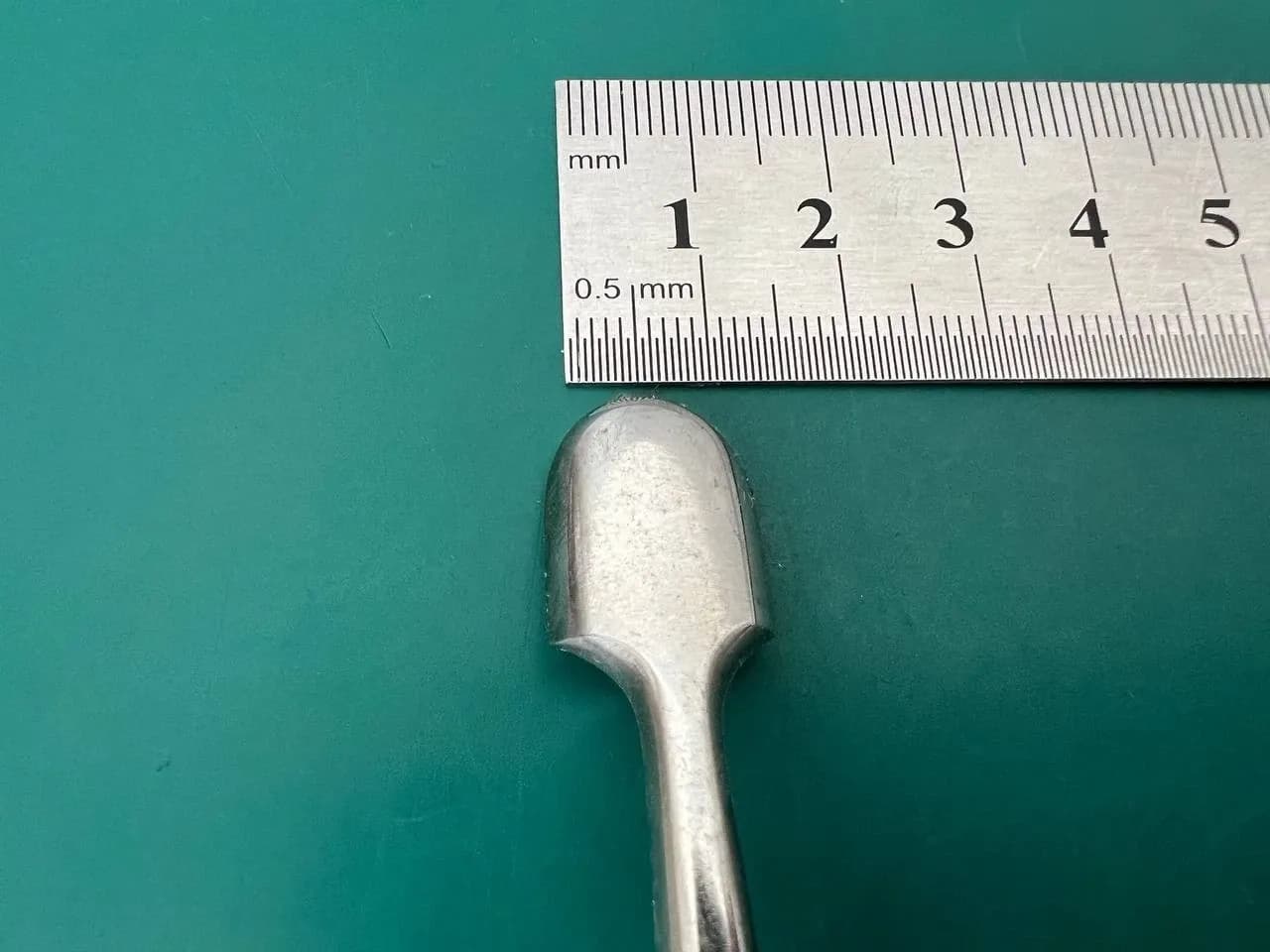 Елеватор окісний з прямим лезом 14 mm, ручка 200 mm, 03.100.043