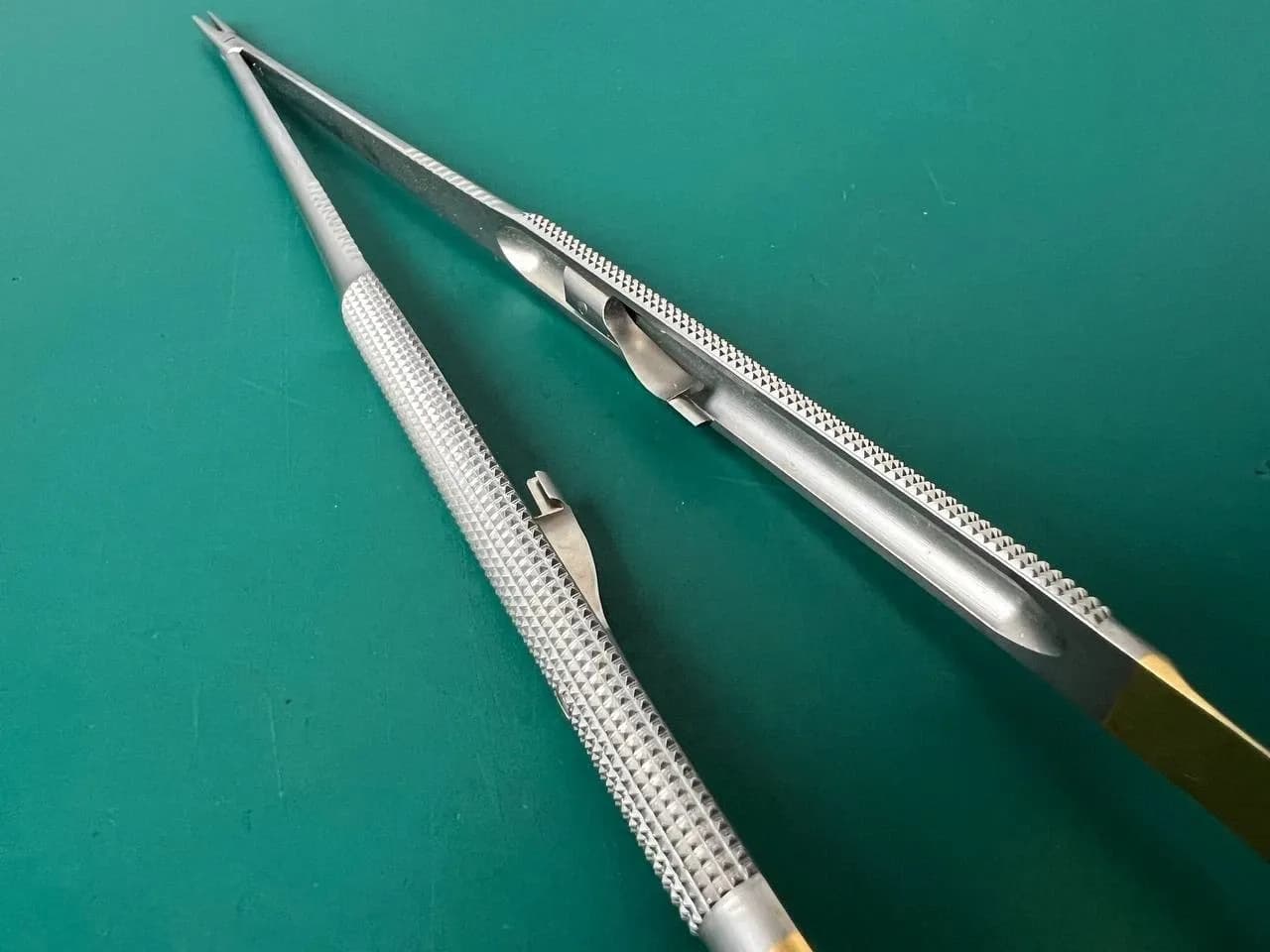 Jarit Stardust 278-113 Micro Needle Holder - 8.25” Straight With Lock