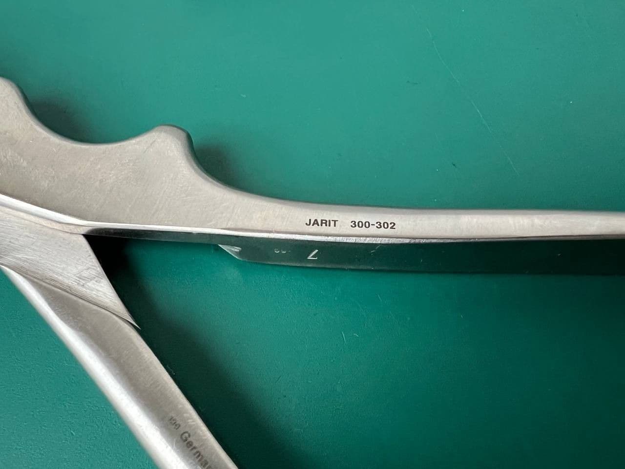 Ножиці для ребер Jarit 300-302 Gluck (Integra)