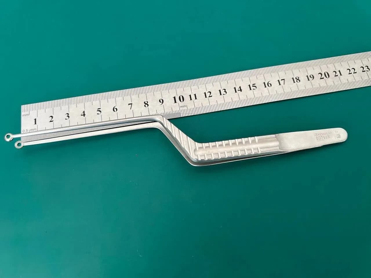 Пухлинний пінцет Aesculap BD766R Hunt, 5 mm, 200 mm