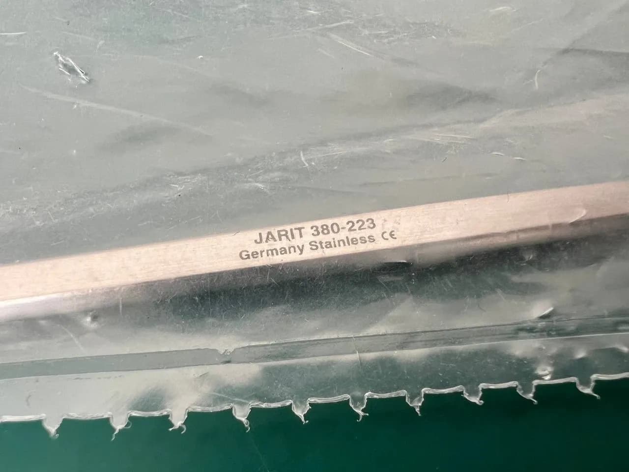 Кюретка вушна Jarit 380-223 Shapleigh зубчаста, мала петля, пряма, 6″