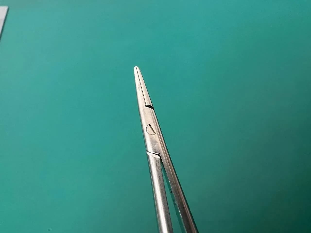 Голкотримач Castroviejo V. Mueller OP7412-4, прямий, 5 1/2"