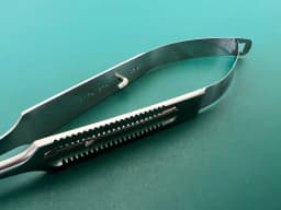 Голкотримач Castroviejo V. Mueller OP7412-4, прямий, 5 1/2"