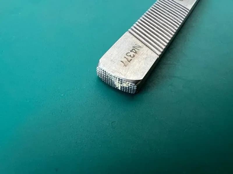 Остеотом Silver Bausch & Lomb N4377, лівий, 4mm, з захистом, загальна довжина 183mm