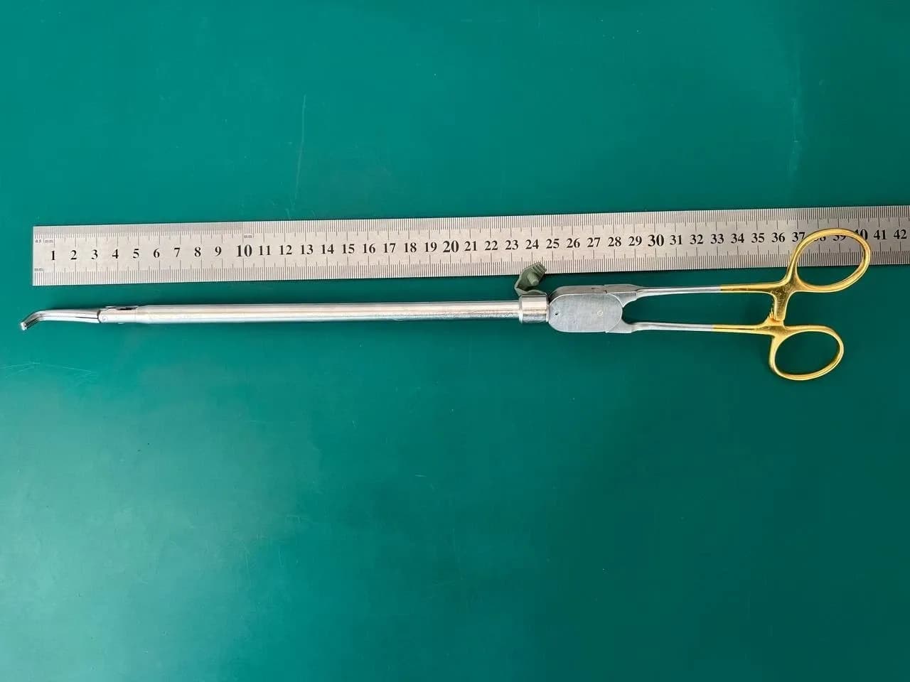 Pilling 211290A Mixter Dissecting Forceps 8½" Curved, 2.7 mm Tip