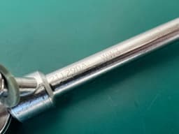 Затискач препарувальний Pilling 211290A Mixter, вигнутий, 8½″, кінчик 2.7 mm